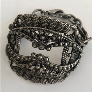 Gun metal tone 6 1/2” Interesting Bracelet New